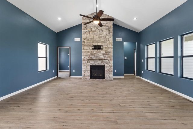 535 N PHEASANT DRIVE, New London, WI 54961