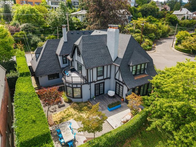 2804 Nw CUMBERLAND Rd, Portland, OR 97210