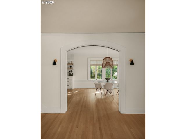 2804 Nw CUMBERLAND Rd, Portland, OR 97210