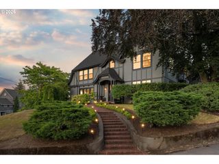 2804 Nw CUMBERLAND Rd, Portland, OR 97210