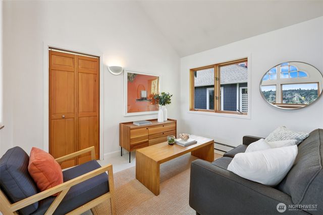3951 Dayton Avenue N, Seattle, WA 98103