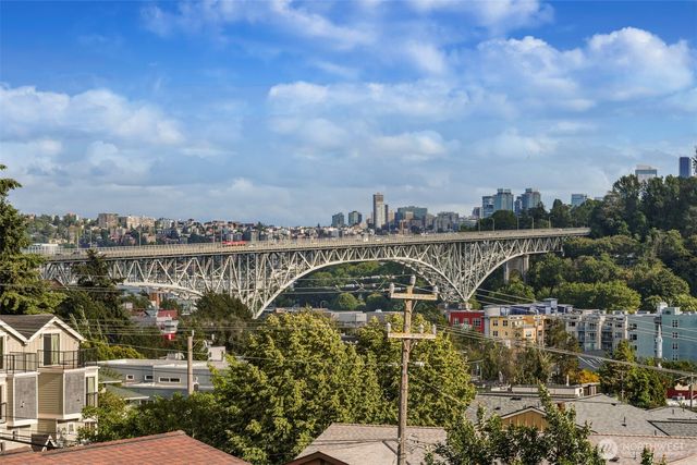 3951 Dayton Avenue N, Seattle, WA 98103
