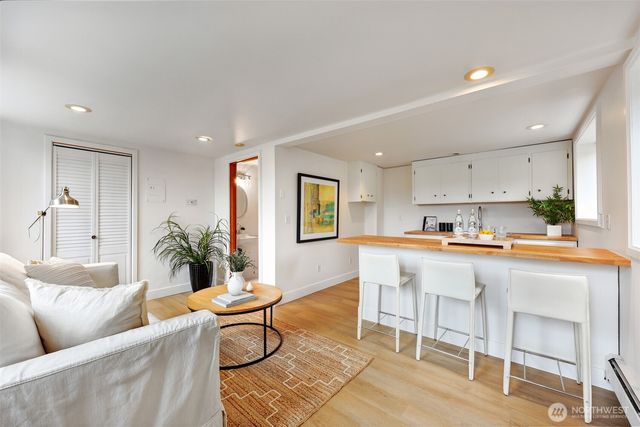 3951 Dayton Avenue N, Seattle, WA 98103
