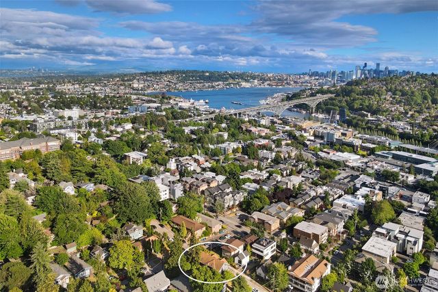 3951 Dayton Avenue N, Seattle, WA 98103