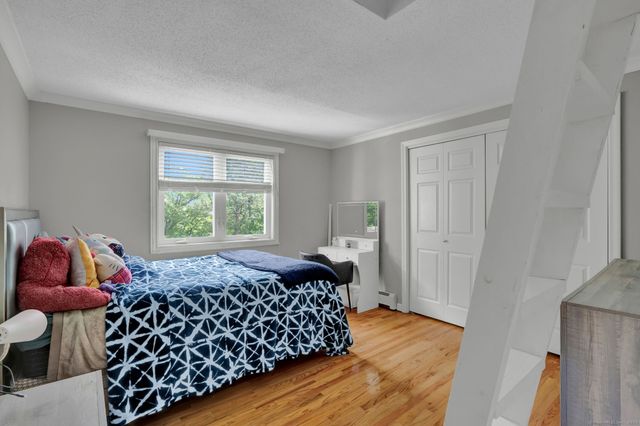 2 Pent Road, Bloomfield, CT 06002