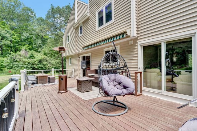 2 Pent Road, Bloomfield, CT 06002