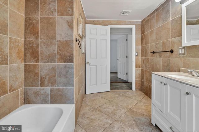 79 MIRAMAR DR, Pennsville, NJ 08070