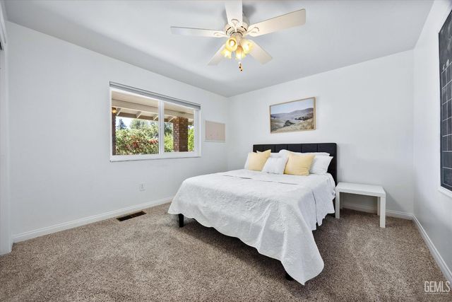 16550 Stephenie Street, Bakersfield, CA 93314