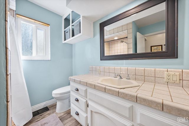 16550 Stephenie Street, Bakersfield, CA 93314