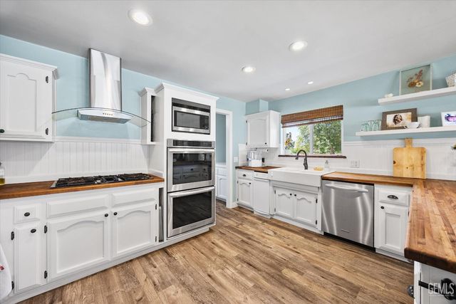 16550 Stephenie Street, Bakersfield, CA 93314