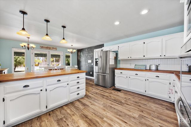 16550 Stephenie Street, Bakersfield, CA 93314