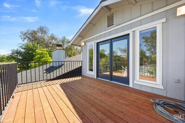 16550 Stephenie Street, Bakersfield, CA 93314