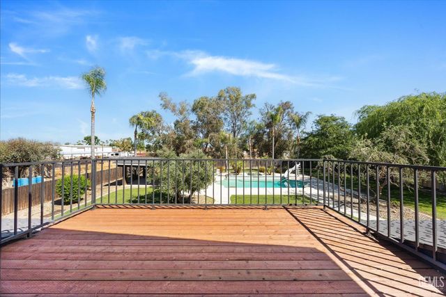 16550 Stephenie Street, Bakersfield, CA 93314