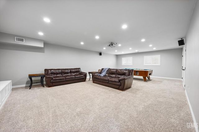 16550 Stephenie Street, Bakersfield, CA 93314