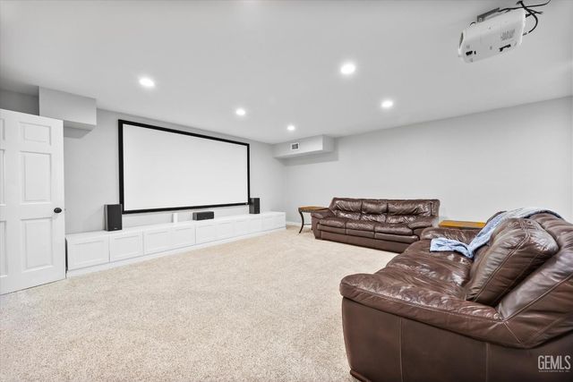 16550 Stephenie Street, Bakersfield, CA 93314