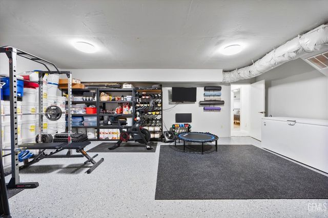 16550 Stephenie Street, Bakersfield, CA 93314