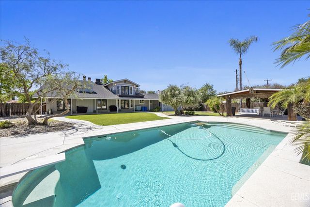 16550 Stephenie Street, Bakersfield, CA 93314