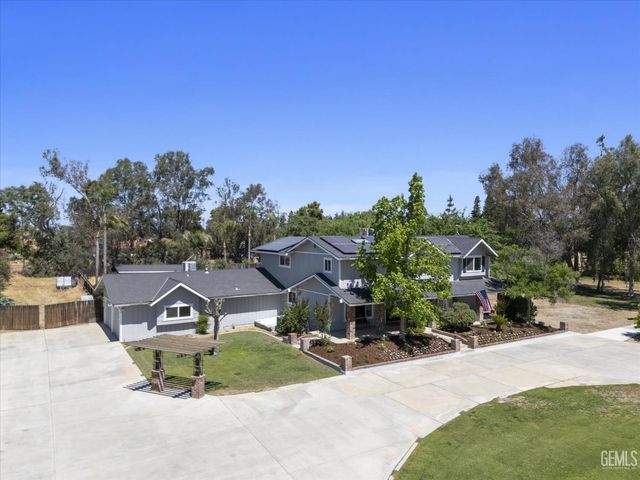 16550 Stephenie Street, Bakersfield, CA 93314