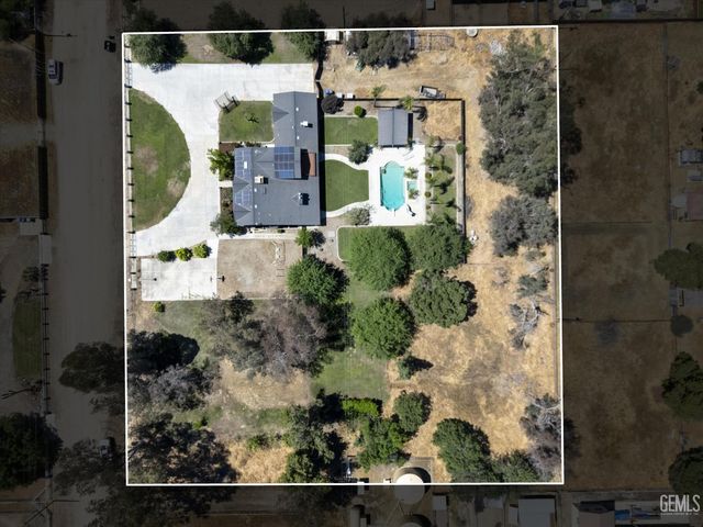 16550 Stephenie Street, Bakersfield, CA 93314