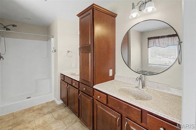 2009 Richview Drive, St Jacob, IL 62281