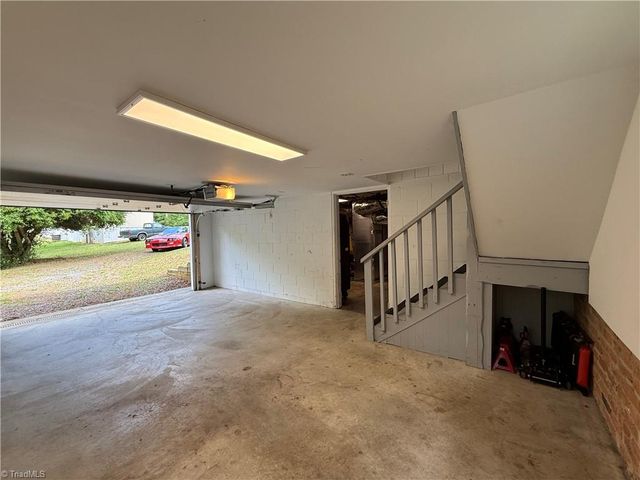 6530 Settle Wood Lane, Tobaccoville, NC 27050