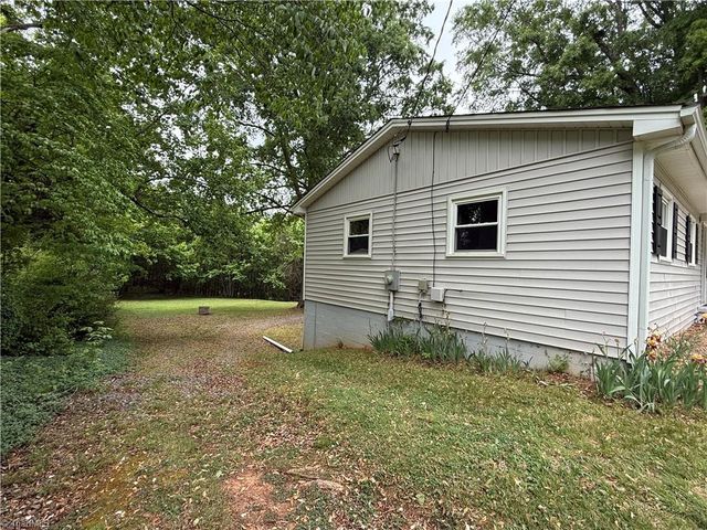 6530 Settle Wood Lane, Tobaccoville, NC 27050