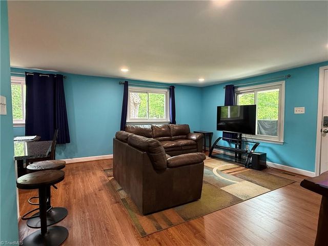 6530 Settle Wood Lane, Tobaccoville, NC 27050