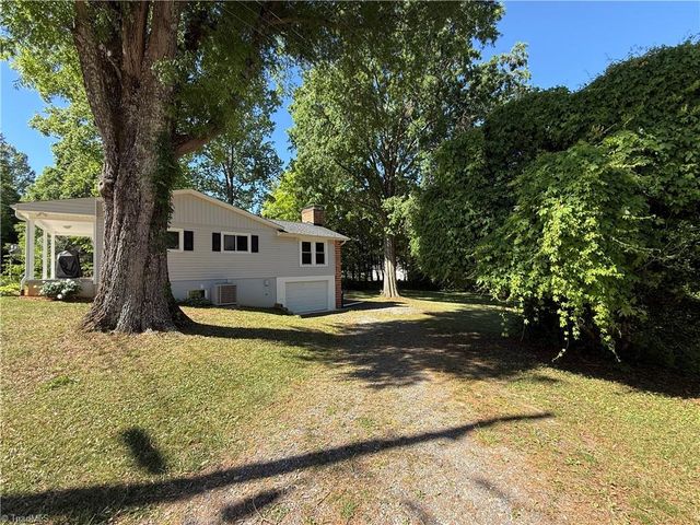 6530 Settle Wood Lane, Tobaccoville, NC 27050