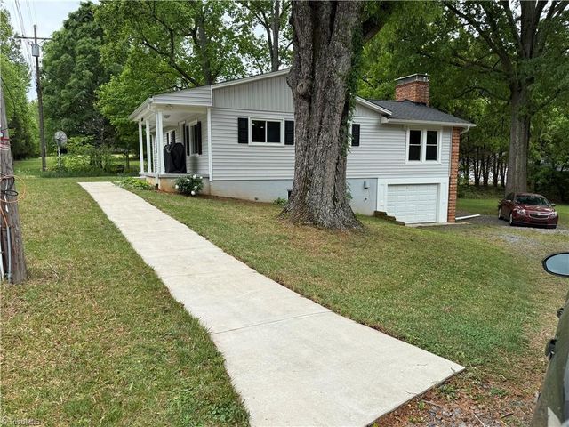 6530 Settle Wood Lane, Tobaccoville, NC 27050