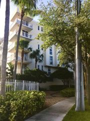 16590 NE 26th Ave 202, North Miami Beach, FL 33160