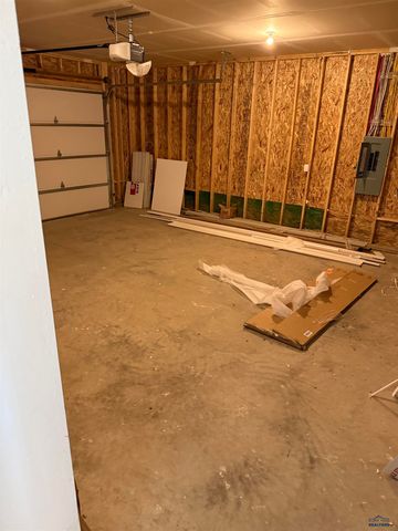 668 EAGLE CT, Box Elder, SD 57719