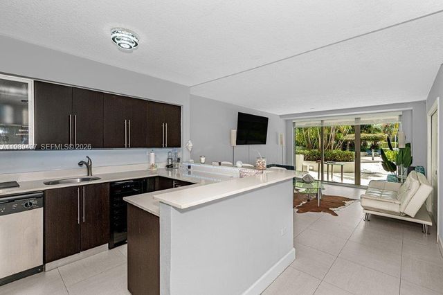 1500 Bay Rd 128S, Miami Beach, FL 33139