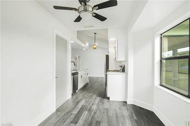 2935 SW 1st PL, Cape Coral, FL 33914