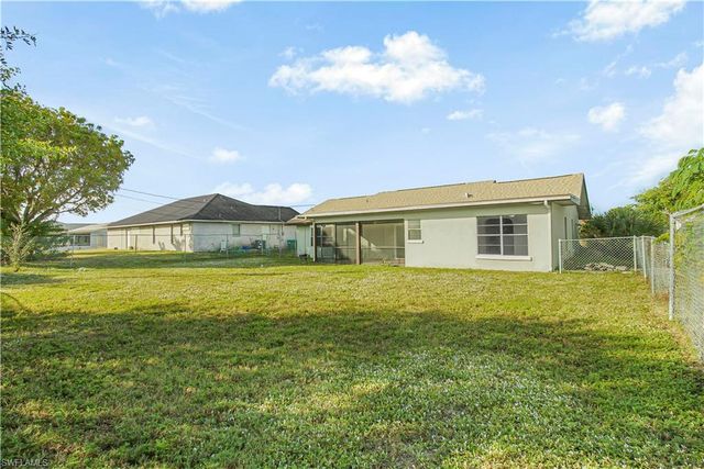 2935 SW 1st PL, Cape Coral, FL 33914