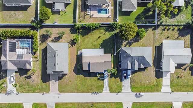 2935 SW 1st PL, Cape Coral, FL 33914