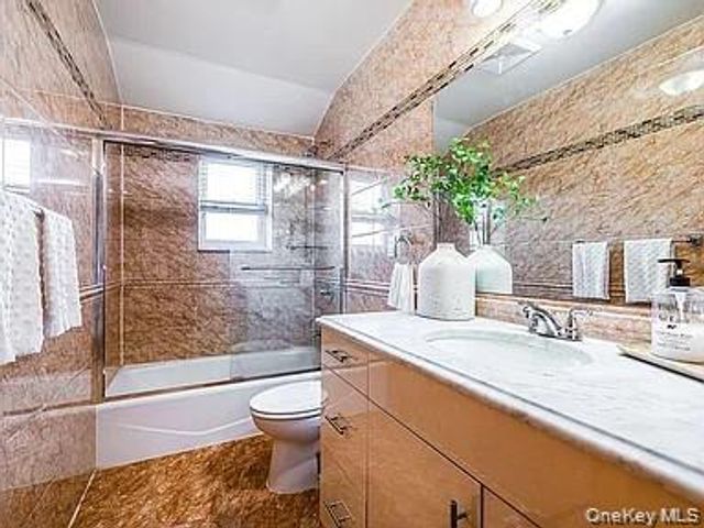 6-12 125th Street, College Point, NY 11356