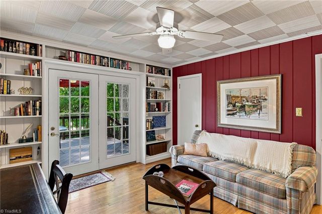 1201 Strathmore Circle, Winston-salem, NC 27104