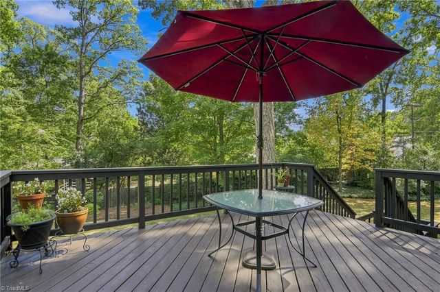 1201 Strathmore Circle, Winston-salem, NC 27104