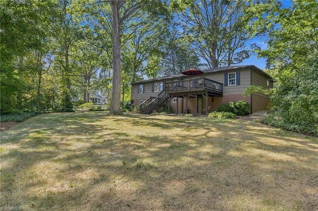 1201 Strathmore Circle, Winston-salem, NC 27104