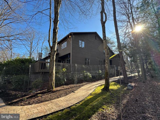 255 THORNBERRY RD, Oakland, MD 21550