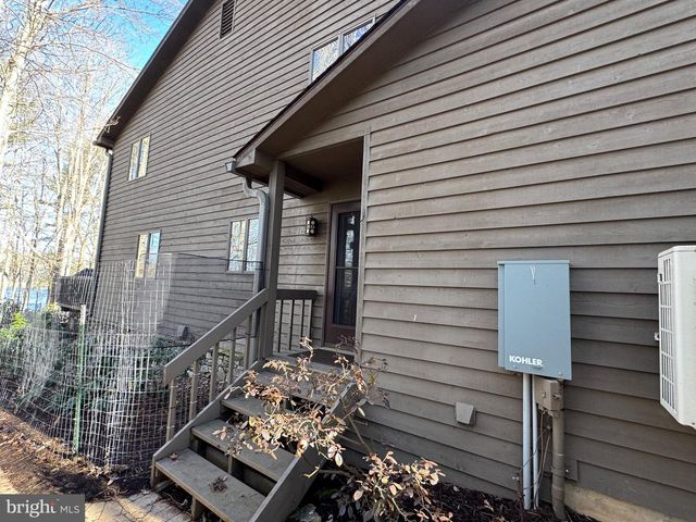 255 THORNBERRY RD, Oakland, MD 21550