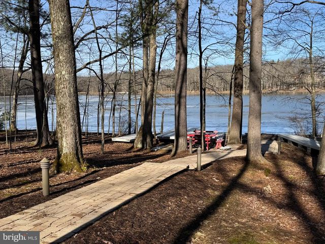 255 THORNBERRY RD, Oakland, MD 21550