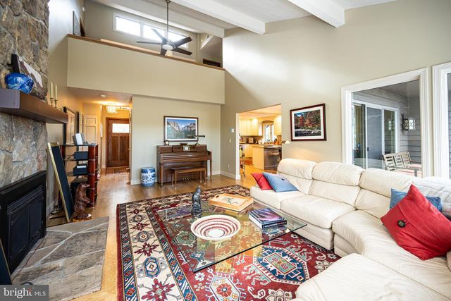 255 THORNBERRY RD, Oakland, MD 21550