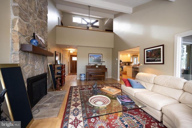 255 THORNBERRY RD, Oakland, MD 21550