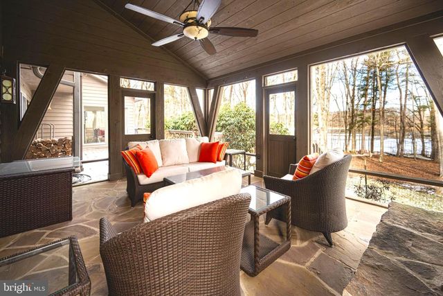 255 THORNBERRY RD, Oakland, MD 21550