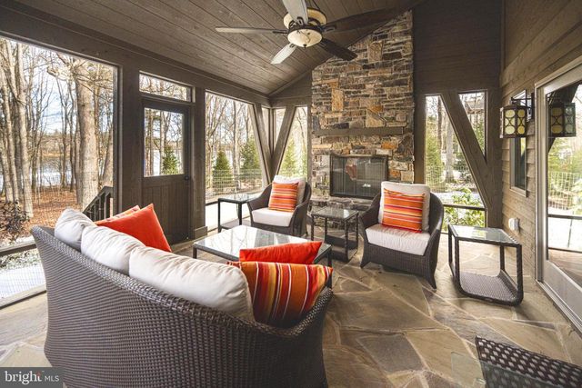 255 THORNBERRY RD, Oakland, MD 21550