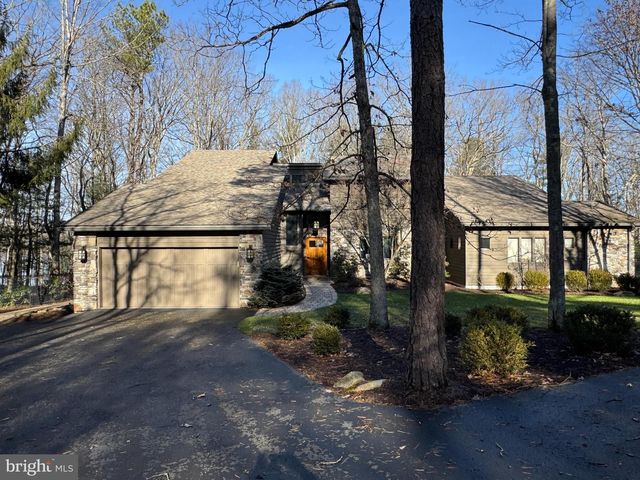 255 THORNBERRY RD, Oakland, MD 21550