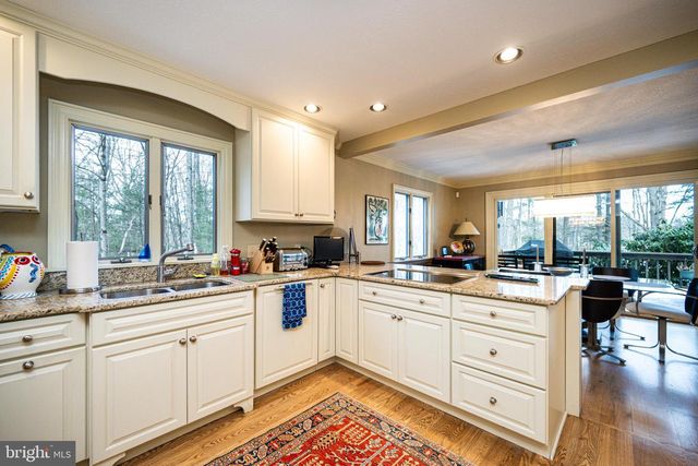 255 THORNBERRY RD, Oakland, MD 21550