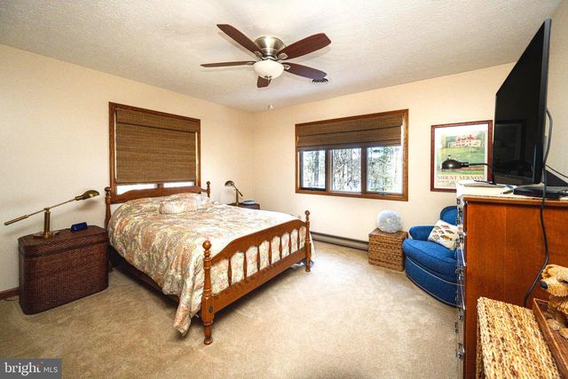 255 THORNBERRY RD, Oakland, MD 21550