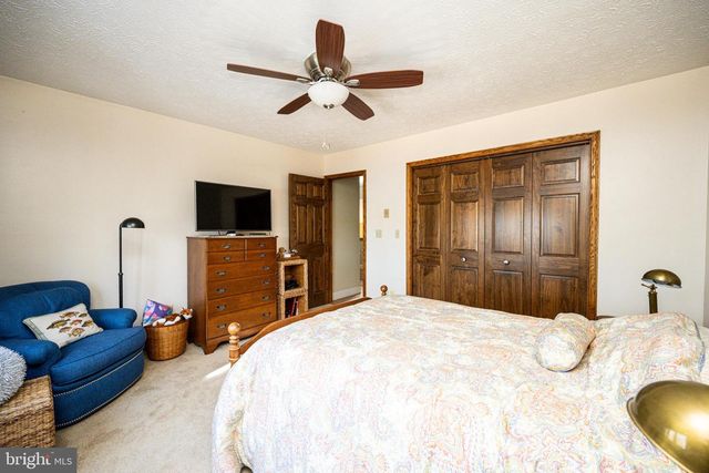 255 THORNBERRY RD, Oakland, MD 21550